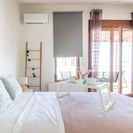 Trinity Seaside Family Maisonette בית נופש Goúrnes