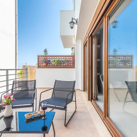 Trinity Seaside Family Maisonette בית נופש *