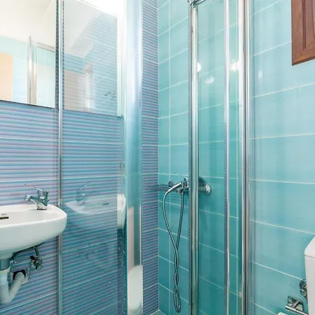בית נופש Trinity Seaside Family Maisonette *